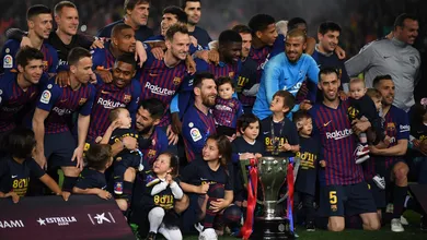Barcelona chega a 8 t&iacute;tulos de La Liga em 11 anos, com Messi decidindo jogo apertado com Levante