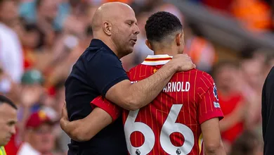 Treinador &eacute; sincero sobre Arnold no Liverpool: &lsquo;Podia ter feito mais&rsquo;