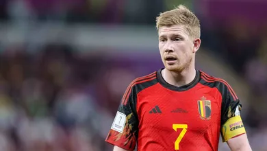 Ap&oacute;s aposentadoria de Hazard, Kevin de Bruyne &eacute; oficializado como o novo capit&atilde;o da B&eacute;lgica