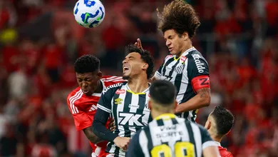 Vojvoda &eacute; pr&oacute;prio ant&iacute;doto e Santos pune pecado do Inter para respirar contra rebaixamento