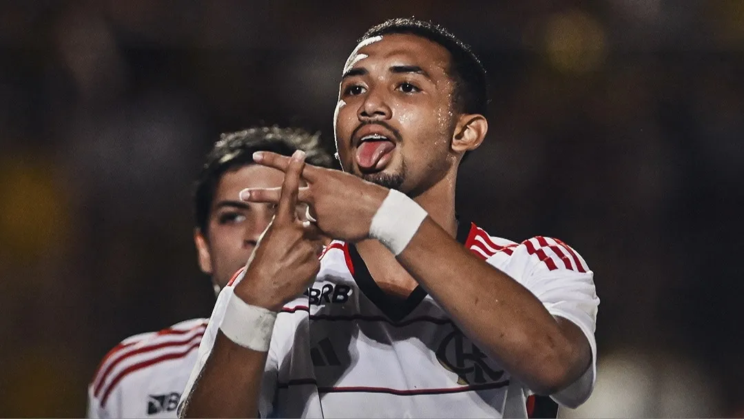 Iluminado, Flamengo se classifica no &uacute;ltimo lance e vai &agrave;s quartas de final da Copinha