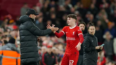 Creche do tio Klopp ganha veteranos e Liverpool segue sua briga por mais uma ta&ccedil;a