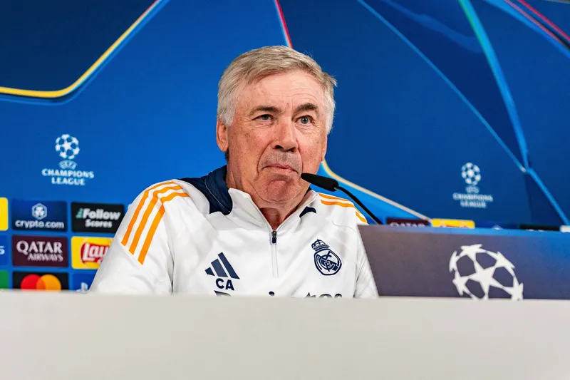 Carlo Ancelotti, t&eacute;cnico do Real Madrid, durante entrevista coletiva 