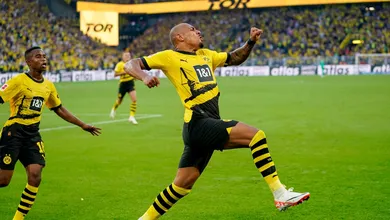 O Dortmund suou sangue contra o Col&ocirc;nia e s&oacute; ganhou no apagar das luzes