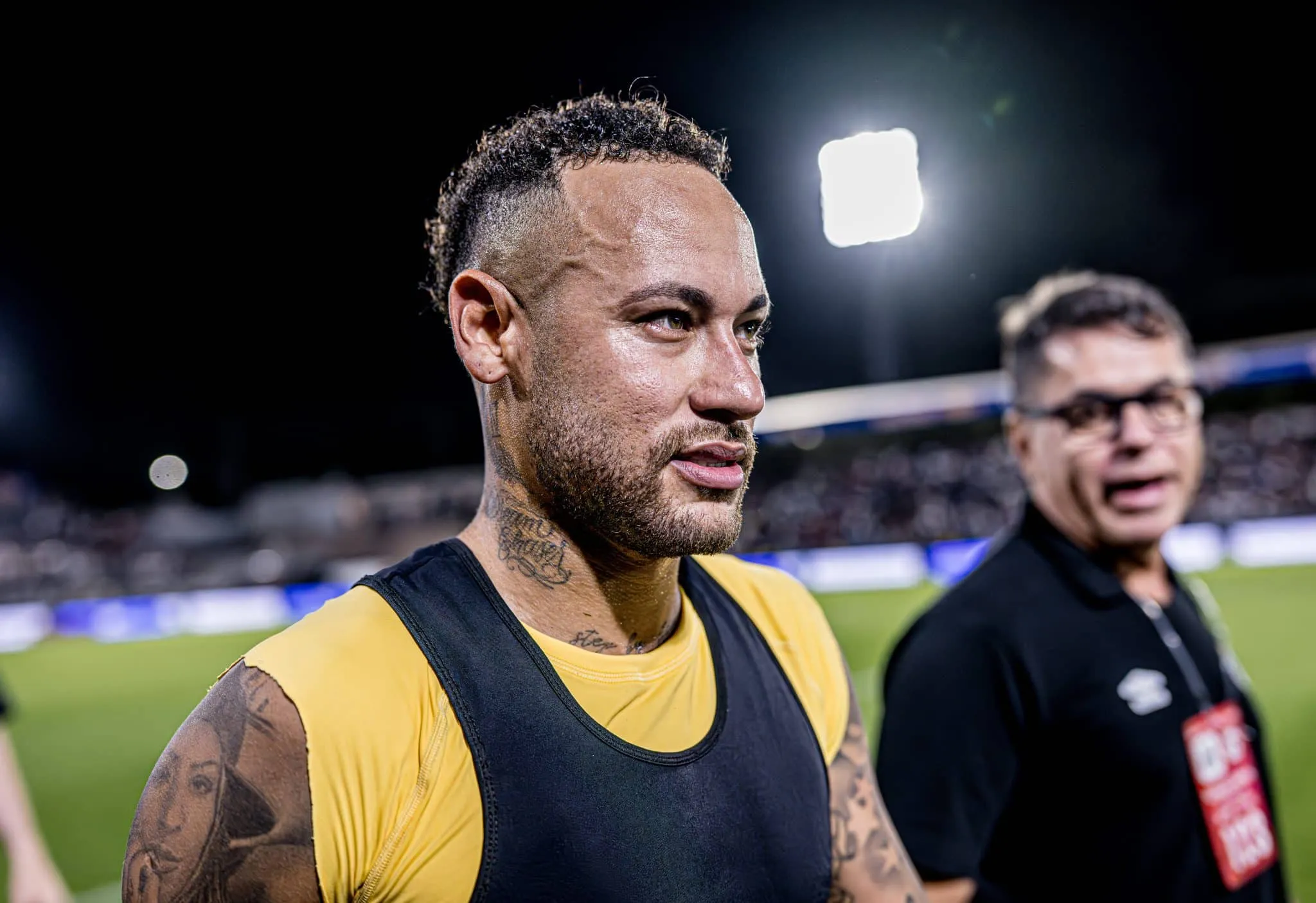 Em meio a indefini&ccedil;&atilde;o, Neymar &eacute; manchete na Espanha por &lsquo;frustra&ccedil;&atilde;o, nega&ccedil;&atilde;o e maus press&aacute;gios&rsquo;