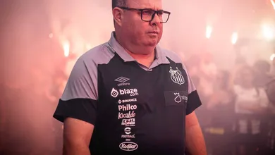 Com risco de queda na &uacute;ltima rodada, Marcelo Fernandes garante: &lsquo;Vamos dar a vida, o Santos n&atilde;o vai cair&rsquo;