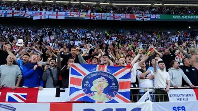 A m&uacute;sica da 2&ordf; Guerra que gera pol&ecirc;mica entre ingleses e alem&atilde;es na Euro: &lsquo;Inaceit&aacute;vel&rsquo;