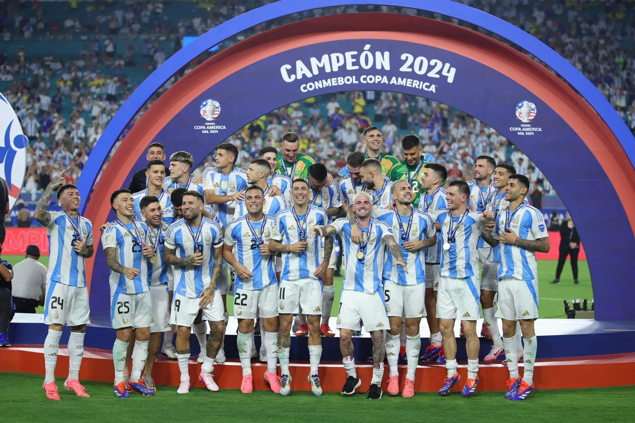 Sem Messi e sem Casa Rosada: Argentina volta remendada e n&atilde;o deve visitar presidente