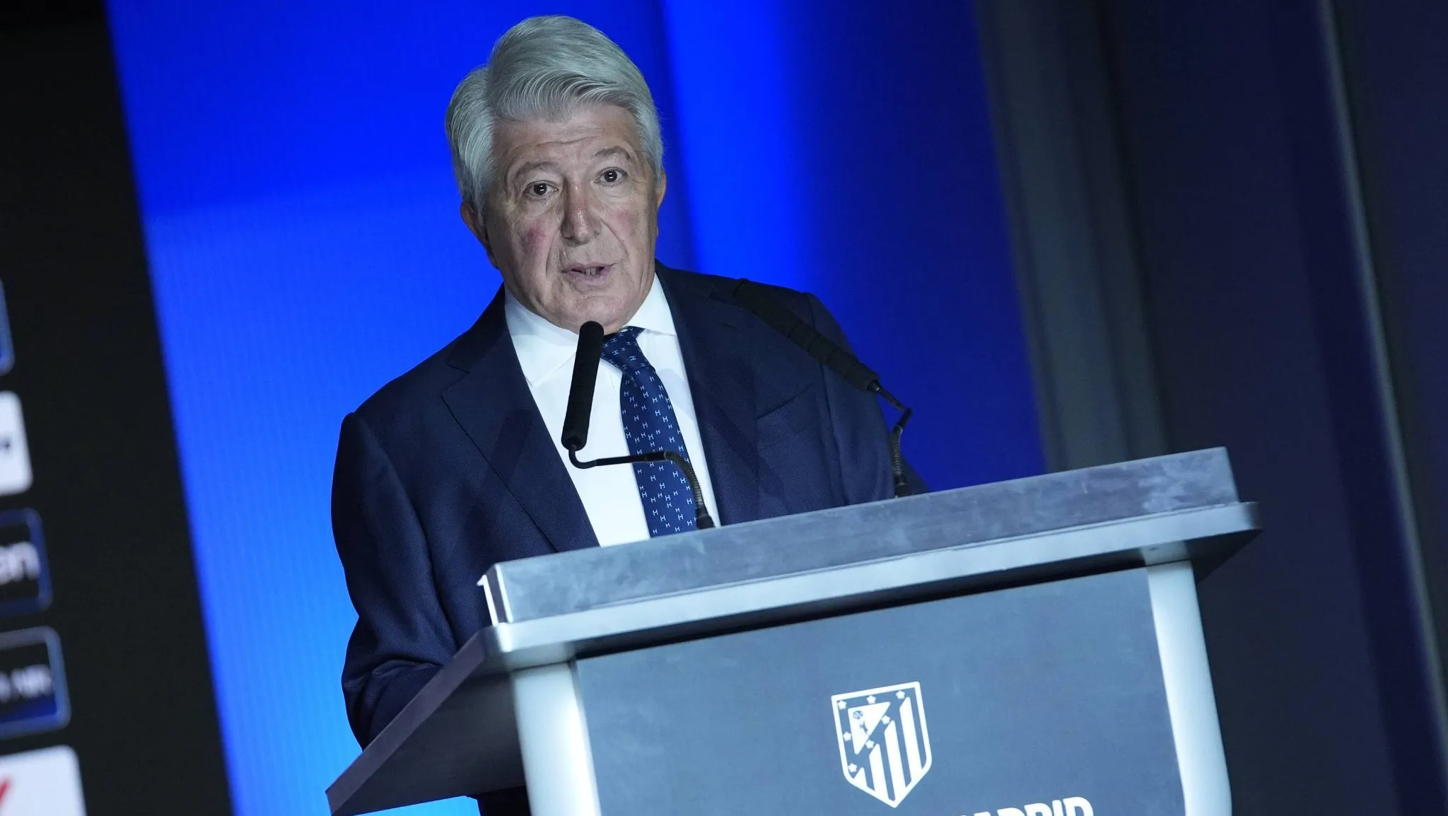 &lsquo;Voc&ecirc; garante que n&atilde;o morrer&aacute;?&rsquo;: A fala enigm&aacute;tica do presidente do Atl&eacute;tico de Madrid sobre astro