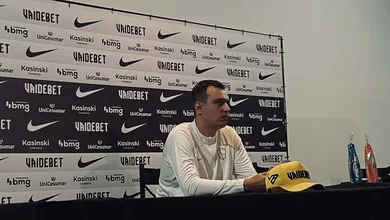 &lsquo;Eu n&atilde;o sou o Arthur, sou o Lucas&rsquo;: Piccinato vai implementar estilo pr&oacute;prio no Corinthians&nbsp;Feminino