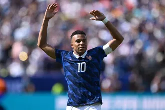 Fran&ccedil;a 3 x 1 Senegal: Mbapp&eacute; quebra recordes em jogo frustrante para os africanos