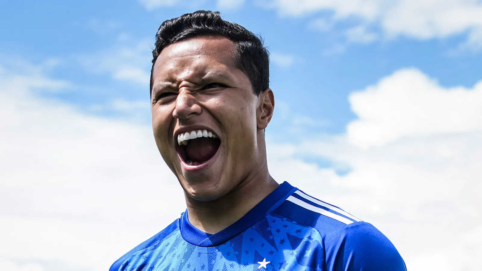 A renova&ccedil;&atilde;o de Marlon &eacute; um refor&ccedil;o e um grande acerto do Cruzeiro