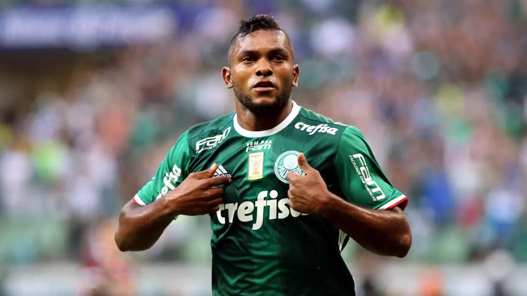 Camisa m&iacute;stica e estreia com gol de Borja faz o Palmeiras voltar a sonhar