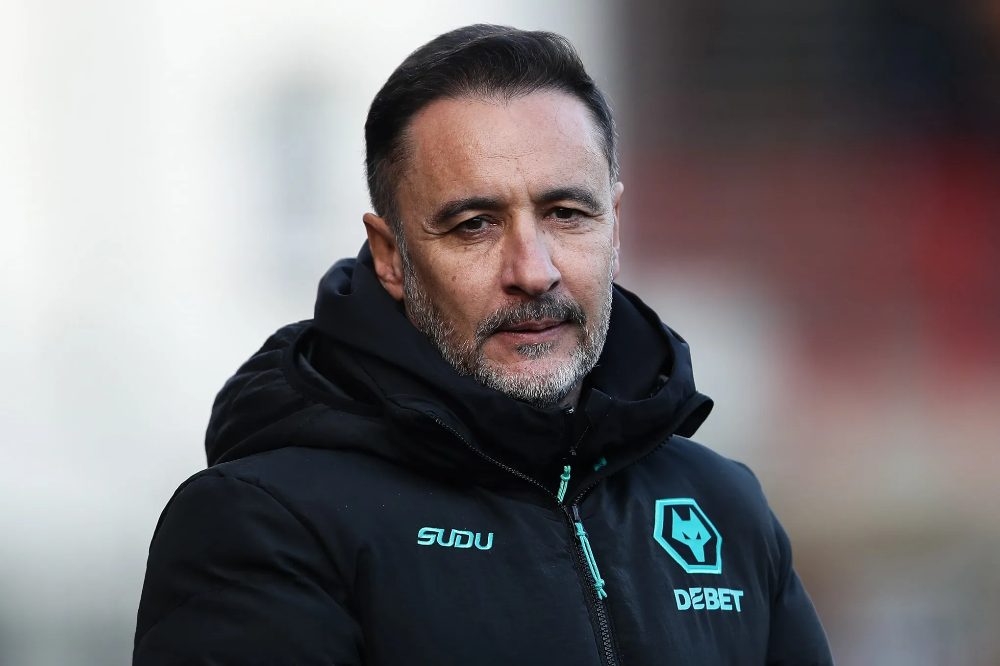 V&iacute;tor Pereira concede perd&atilde;o a jogador do Wolverhampton ap&oacute;s pol&ecirc;mica nos vesti&aacute;rios
