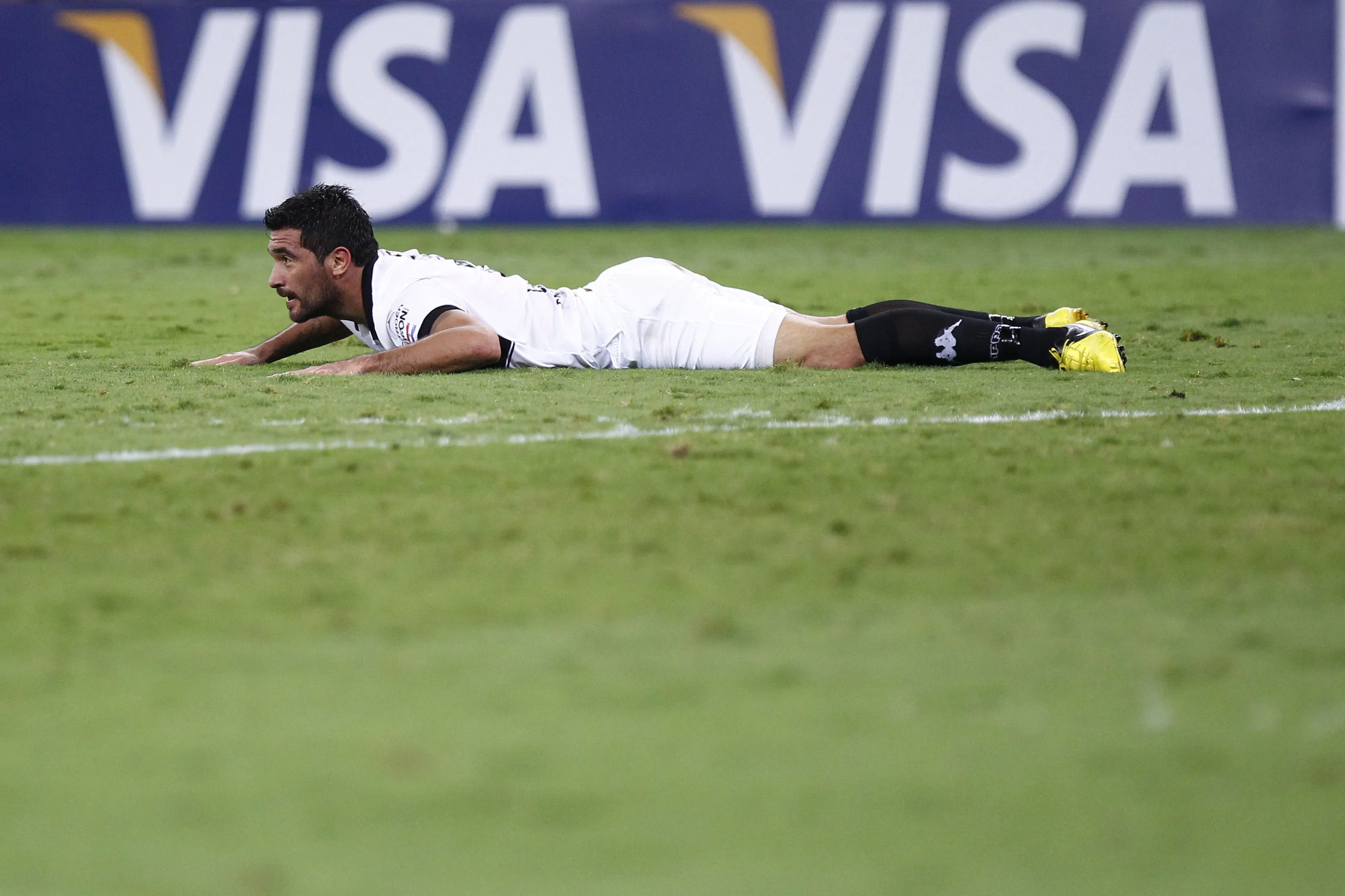 Ferreyra perdeu gol feito e o Olimpia perdeu o t&iacute;tulo (AP Photo/Bruno Magalhaes)