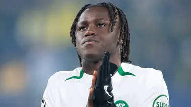 Chelsea vence concorr&ecirc;ncia do United e acerta com joia revelada por Amorim