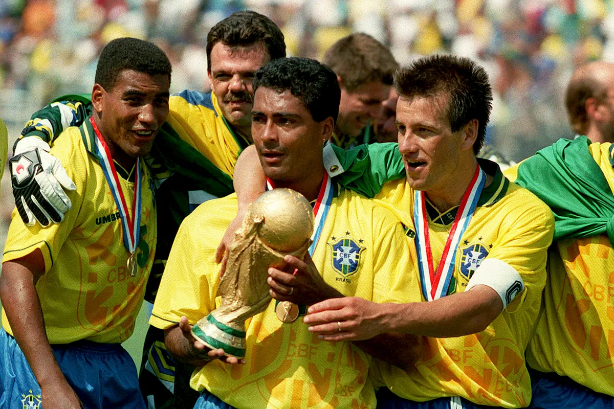 Dunga Romario Brasil