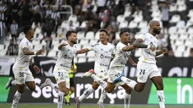 Ap&oacute;s her&oacute;ico empate com o Botafogo, Santos segue fazendo contas para evitar o temido rebaixamento