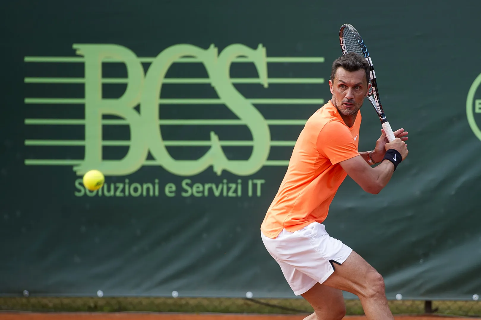Foto: (IconSport) - Paolo Maldini j&aacute; jogou o Challenger de Mil&atilde;o