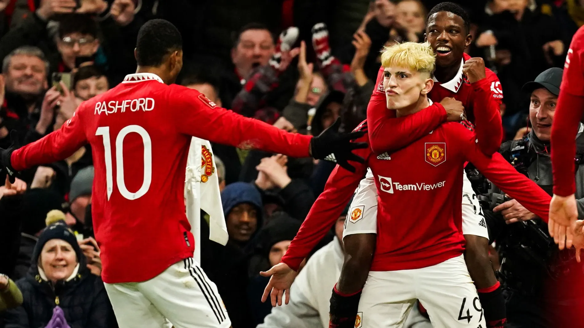 United n&atilde;o sentiu a ressaca e reagiu muito bem para buscar a virada contra o West Ham na FA Cup