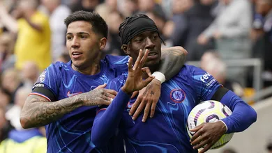 Madueke xinga Wolverhampton, anota hat-trick e Chelsea vence na reestreia de Jo&atilde;o F&eacute;lix