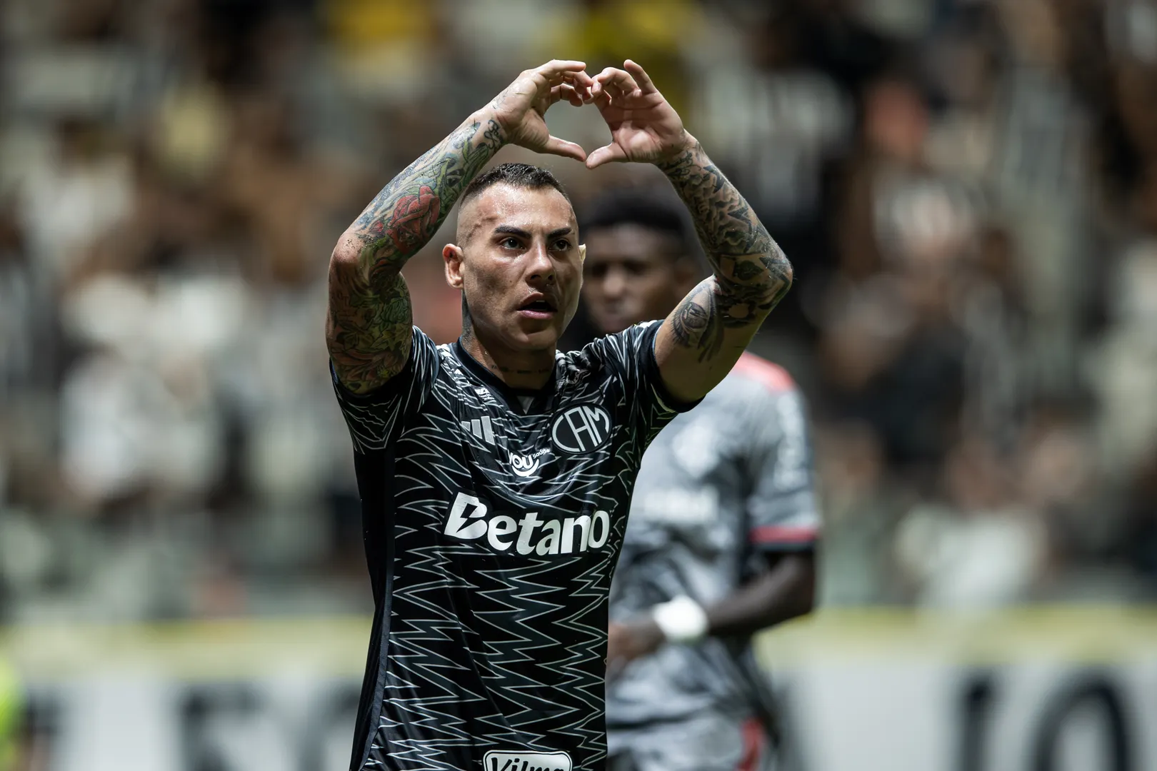 Foto: (Pedro Souza/Atl&eacute;tico) - Eduardo Vargas comemora seu gol no Atl&eacute;tico-MG