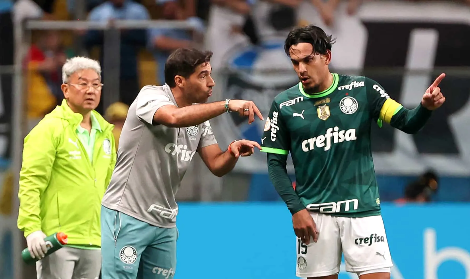 Acredite: mudan&ccedil;a de Abel fez Palmeiras melhorar a defesa sem Gustavo G&oacute;mez