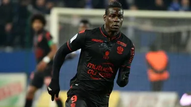 Balotelli ironiza torcedores do Bastia: &ldquo;Racismo &eacute; legalizado na Fran&ccedil;a?&rdquo;