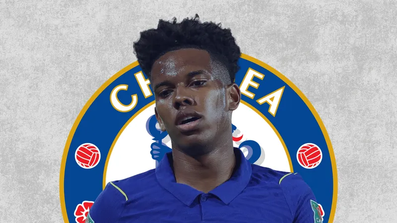 Qual a posi&ccedil;&atilde;o do Chelsea sobre Est&ecirc;v&atilde;o, ap&oacute;s rumores de interesse do Barcelona?