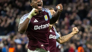 Aston Villa renova com &lsquo;super reserva&rsquo; da Premier League 2024/25