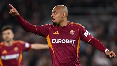 Em noite m&aacute;gica, Malen garante vit&oacute;ria da Roma com hat-trick e comprova teoria