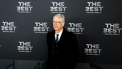 Arsene Wenger v&ecirc; um problema claro na Ligue 1: muitos t&eacute;cnicos estrangeiros