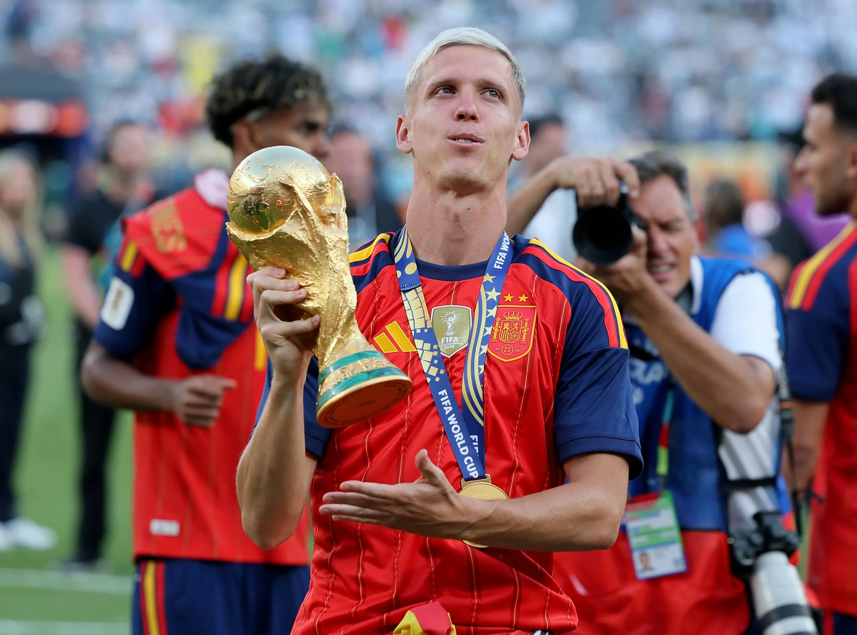 Dani Olmo foi campe&atilde;o do mundo com a sele&ccedil;&atilde;o espanhola