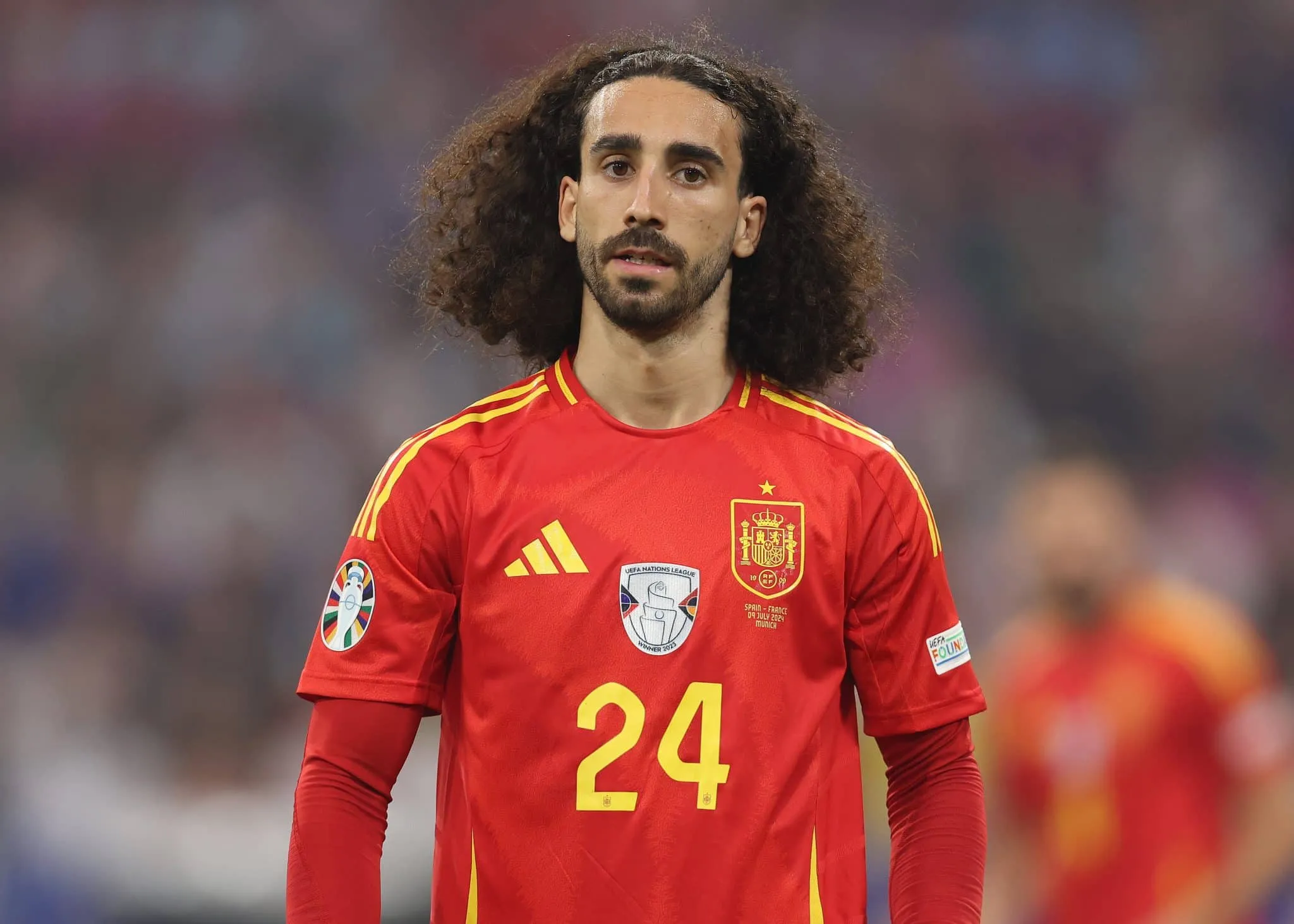 Cucurella se torna alvo de protestos da torcida ap&oacute;s lance pol&ecirc;mico na Euro