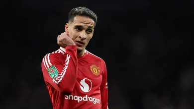 &lsquo;Passei dias sem comer&rsquo;: Antony revela depress&atilde;o no Manchester United antes de sa&iacute;da