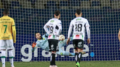 Lance bizarro marca empate do Cuiab&aacute; na Sul-Americana; veja o que diz a regra