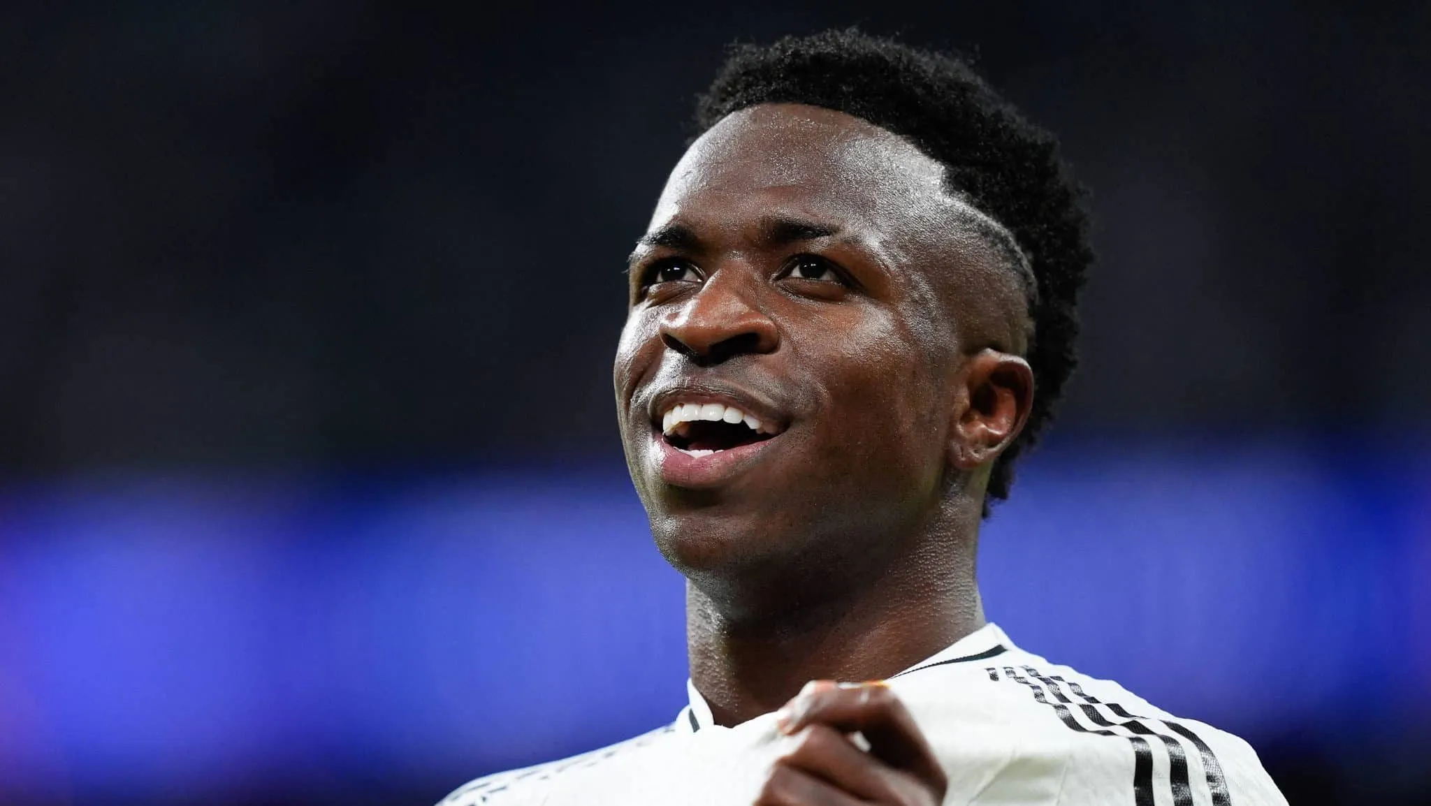 Vinicius Jr &eacute; eleito melhor do mundo pela Fifa e Brasil volta a liderar ranking do pr&ecirc;mio