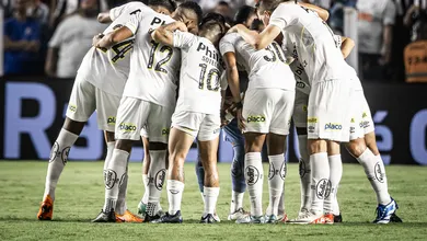 Em crise financeira, Santos deve o pagamento das f&eacute;rias de 2023 para os elencos masculino e feminino