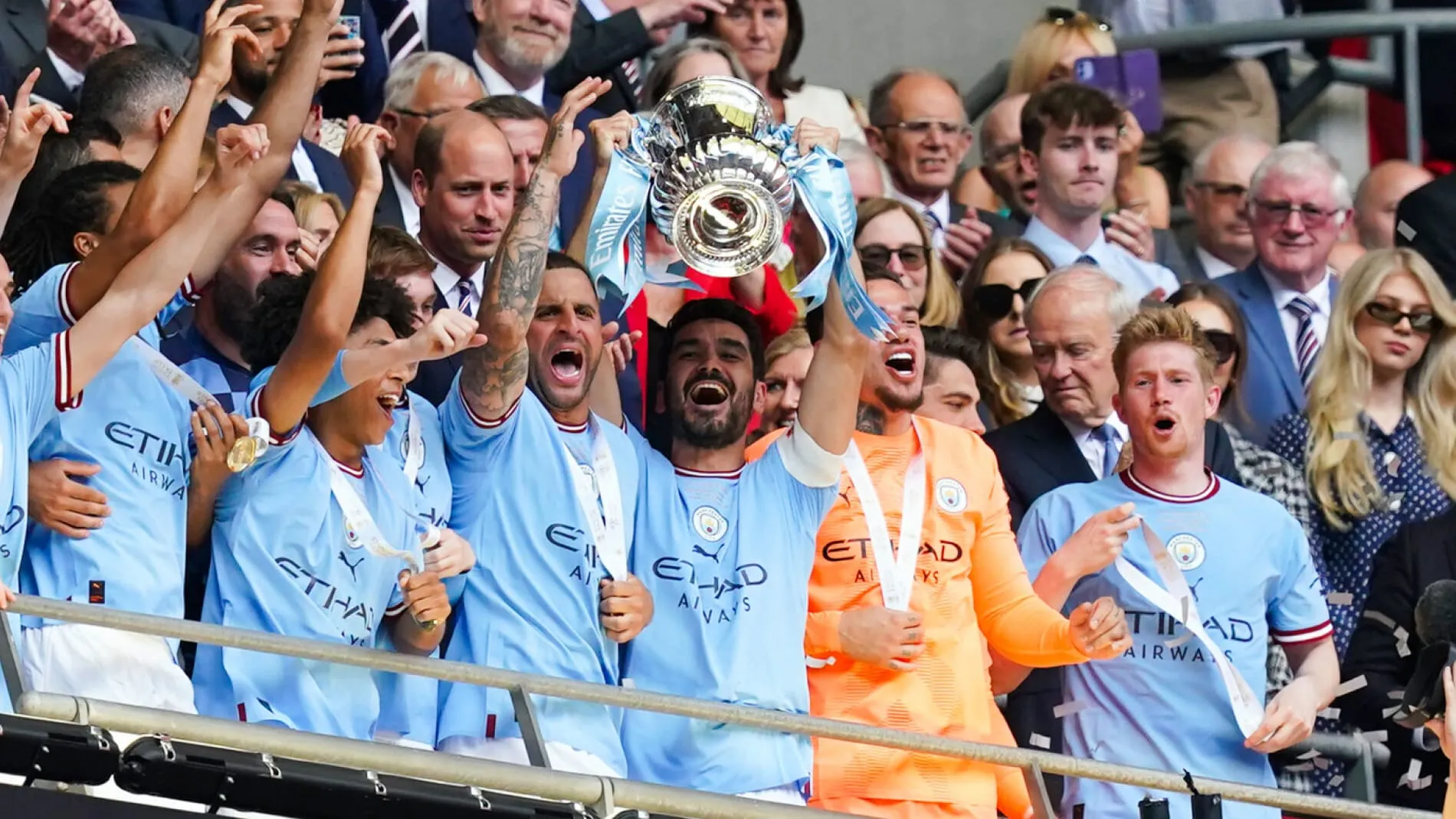 Com brilho de G&uuml;ndogan, Manchester City vence um cl&aacute;ssico hist&oacute;rico e conquista sua s&eacute;tima Copa da Inglaterra