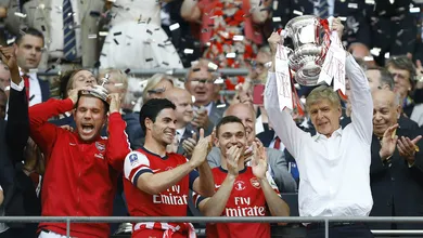 Fim do jejum do Arsenal foi trepidante, mas d&aacute; in&iacute;cio a uma nova realidade