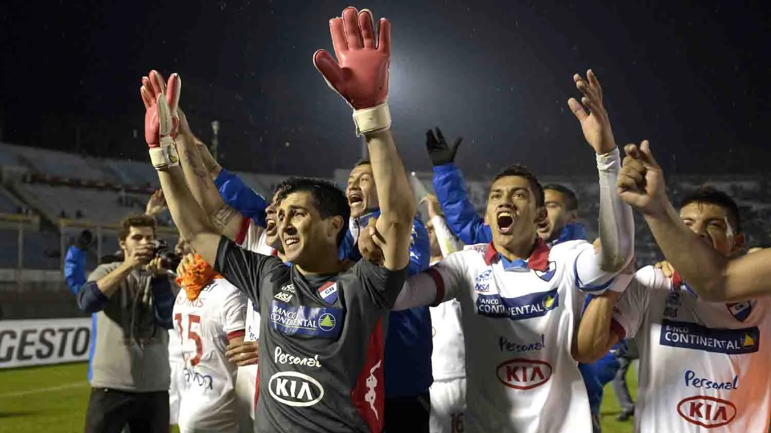 Nacional riu na cara do perigo, mas segurou o Defensor na ra&ccedil;a para ir &agrave; final