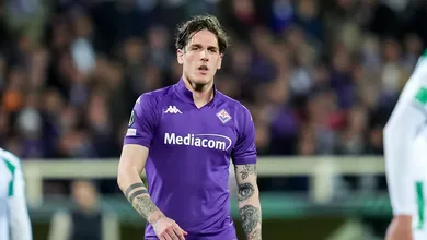 Ex-joia da Roma &eacute; acusado pelo clube de agredir jogadores da base ap&oacute;s cl&aacute;ssico