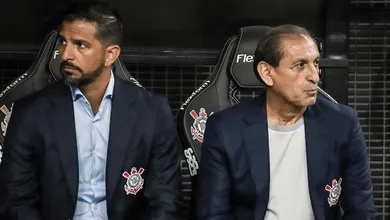 Bastidores: Emiliano D&iacute;az &eacute; o mais empolgado na vit&oacute;ria do Corinthians sobre o Crici&uacute;ma