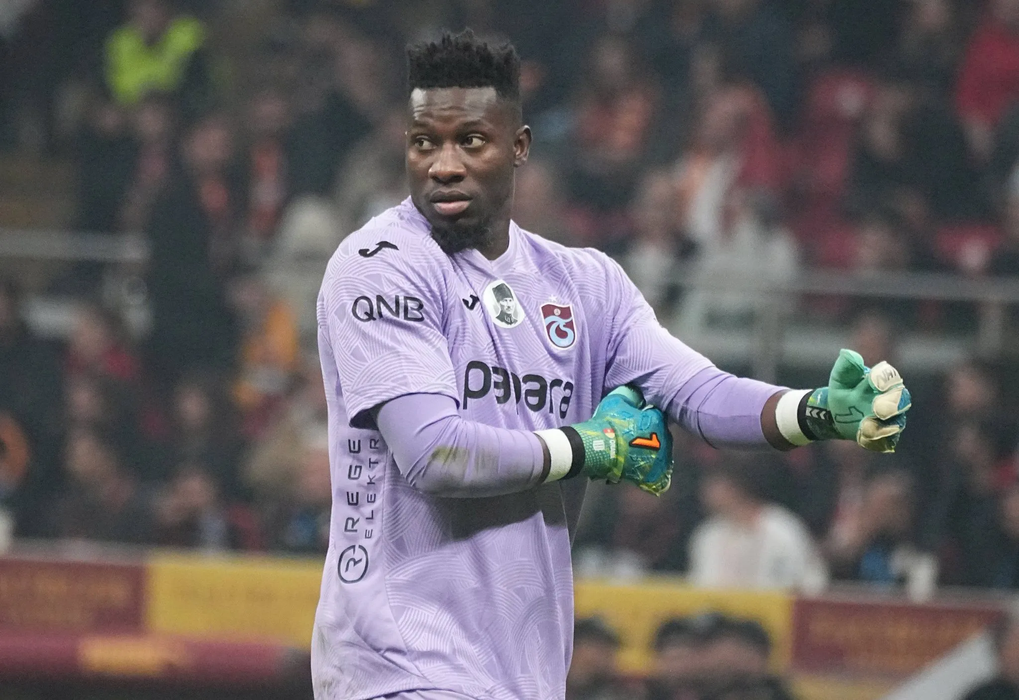 Onana em a&ccedil;&atilde;o pelo Trabzonspor