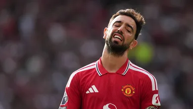 Roy Keane critica Bruno Fernandes por lance pol&ecirc;mico em United x City: &lsquo;O violento &eacute; ele&rsquo;