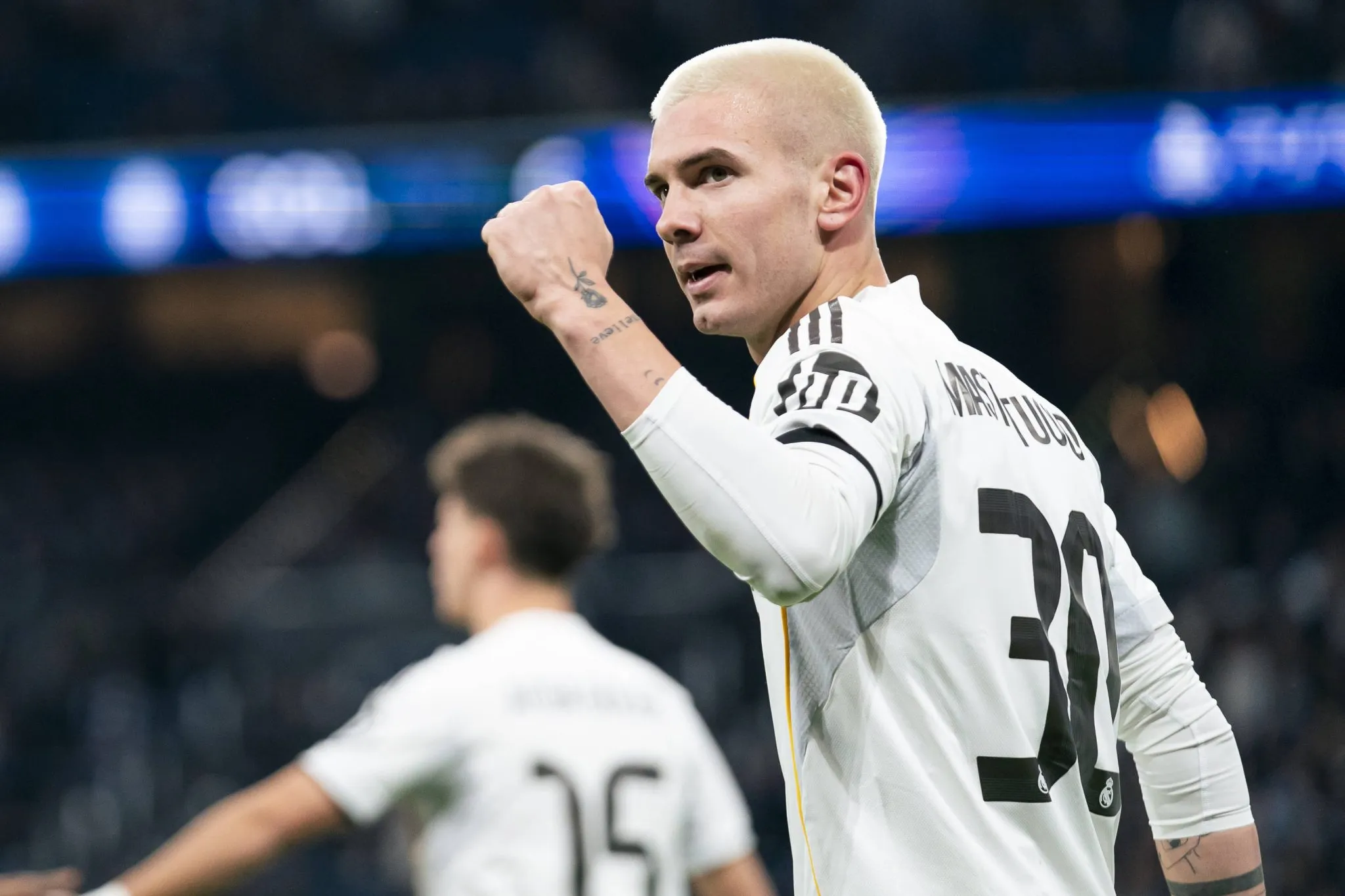 Mastantuono celebra gol pelo Real Madrid 