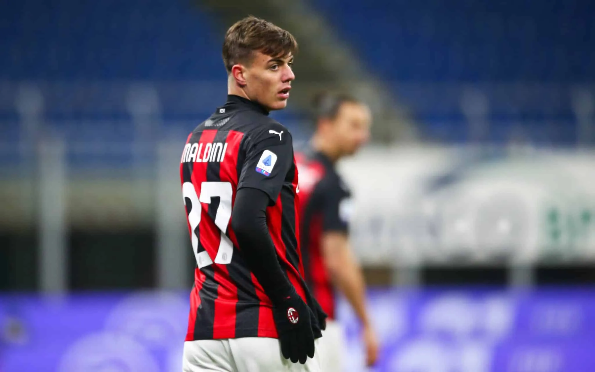 &lsquo;Era Maldini&rsquo; chega ao fim no Milan ap&oacute;s 70 anos