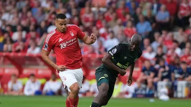 &lsquo;Adeus, Champions&rsquo;: Forest desperdi&ccedil;a chance crucial em derrota ap&aacute;tica para o Brentford