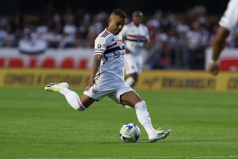 Foto: (Rubens Chiri/saopaulofc.net) - Alisson pelo S&atilde;o Paulo