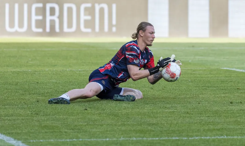 Matvey Safonov, novo goleiro do PSG. Foto: Icon Sport